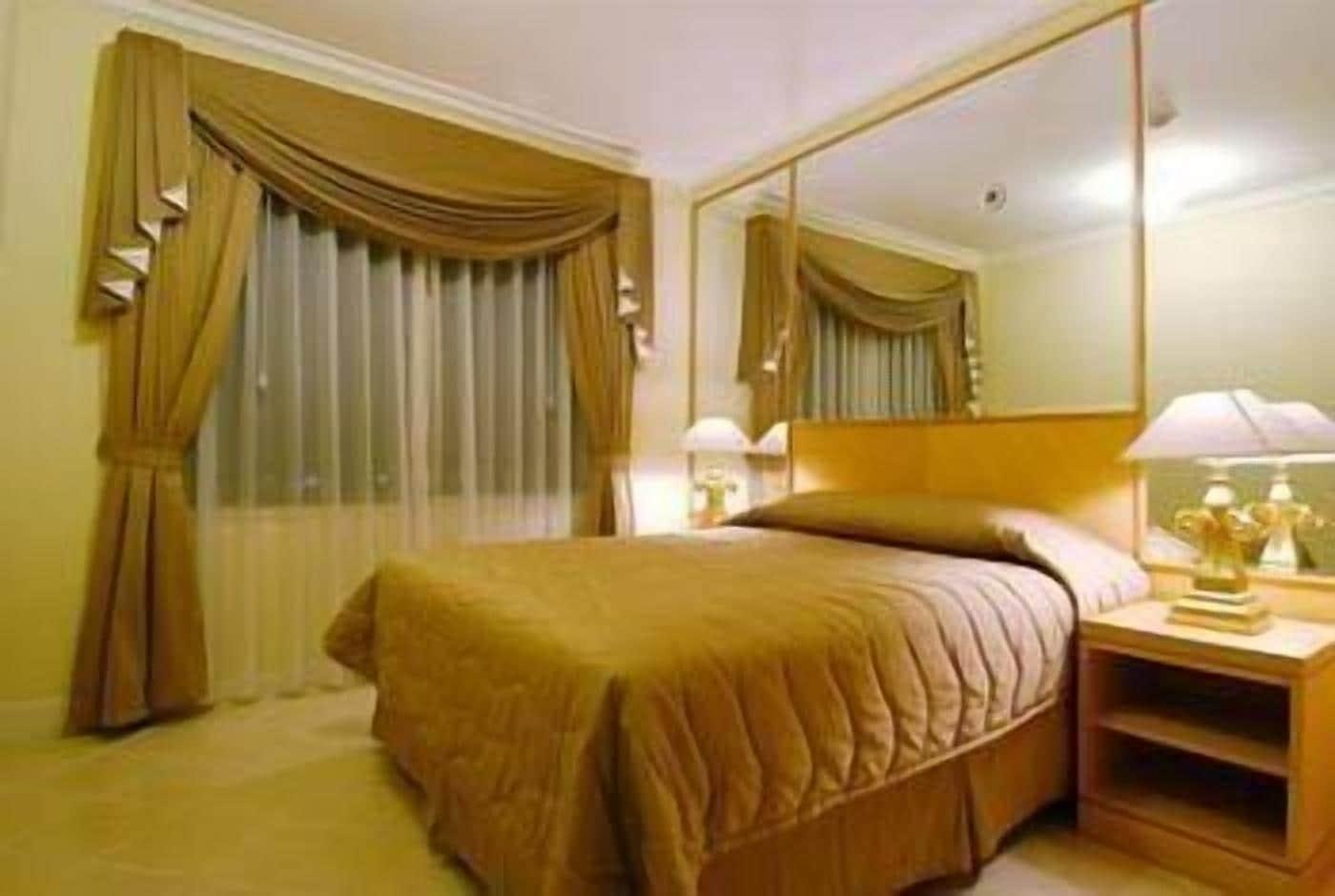 Batavia Hotel & Serviced Apartments Jakarta Jacarta Exterior foto