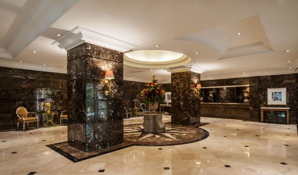 Batavia Hotel & Serviced Apartments Jakarta Jacarta Exterior foto