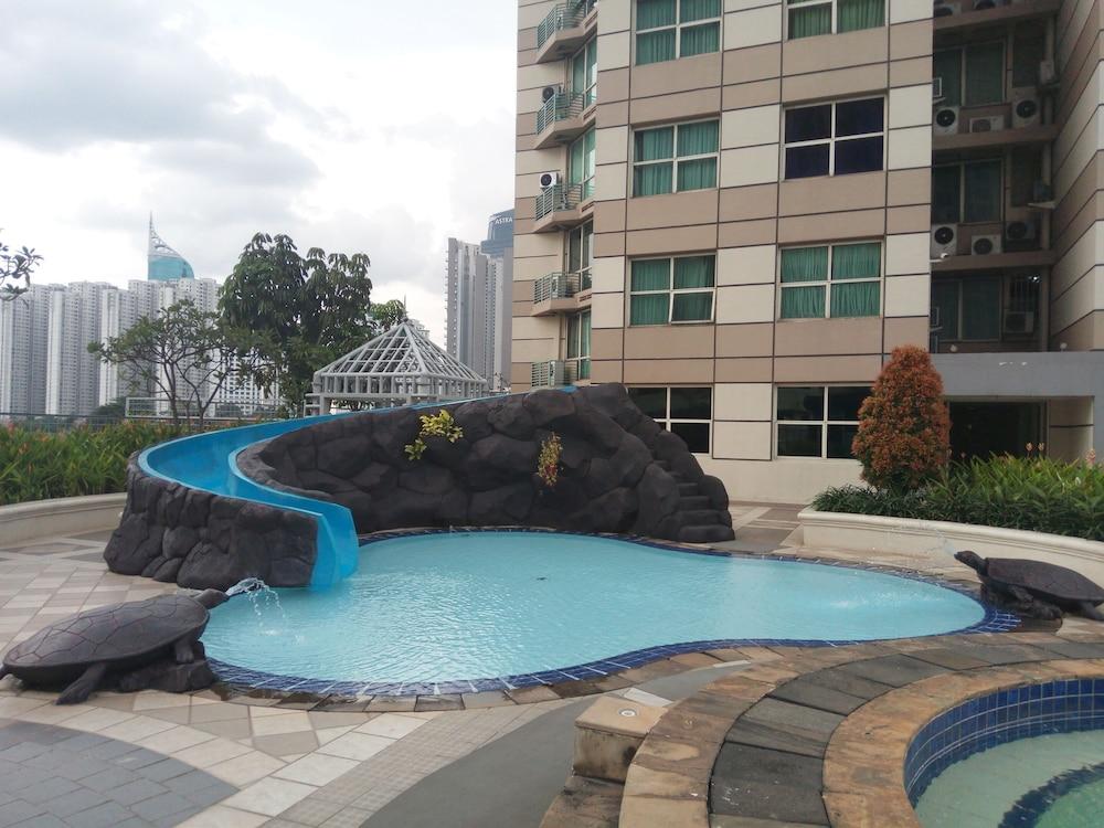 Batavia Hotel & Serviced Apartments Jakarta Jacarta Exterior foto