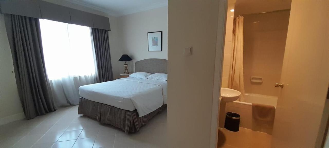 Batavia Hotel & Serviced Apartments Jakarta Jacarta Exterior foto