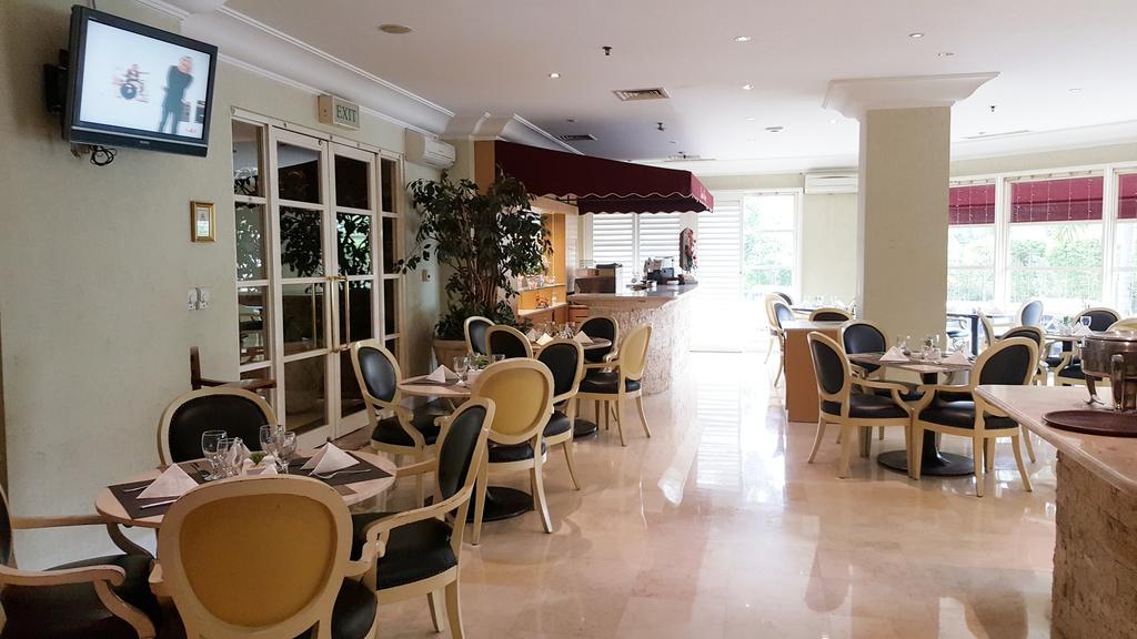 Batavia Hotel & Serviced Apartments Jakarta Jacarta Exterior foto